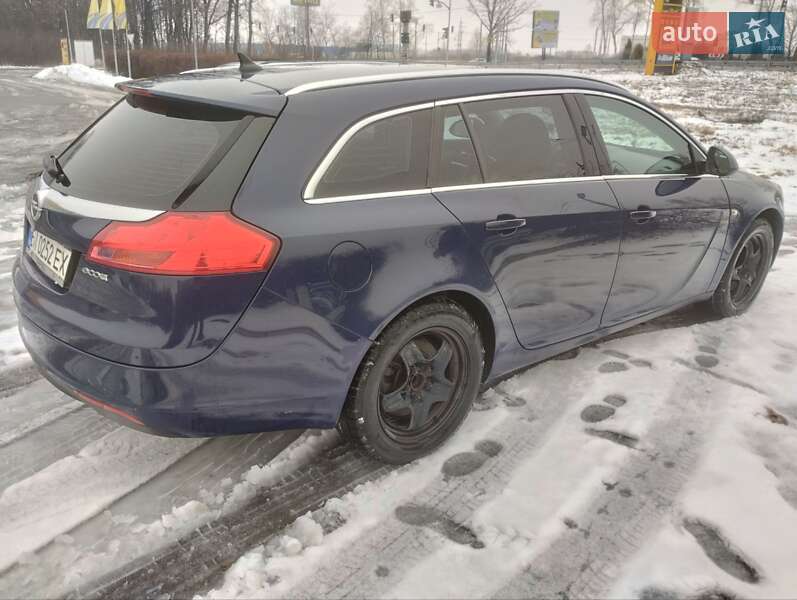 Універсал Opel Insignia 2010 в Полтаві