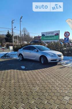 Седан Opel Insignia 2009 в Тячеве