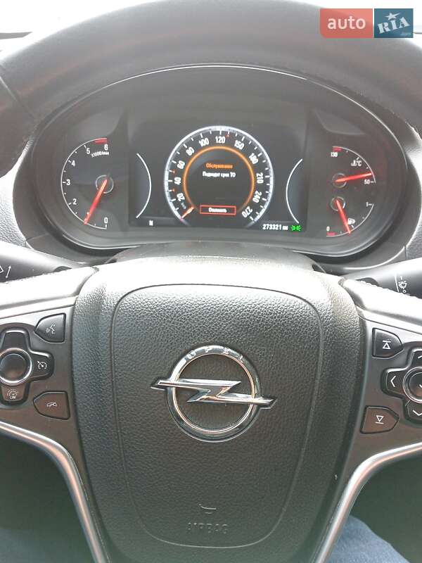 Універсал Opel Insignia 2014 в Шепетівці