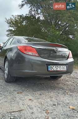 Седан Opel Insignia 2009 в Пустомытах