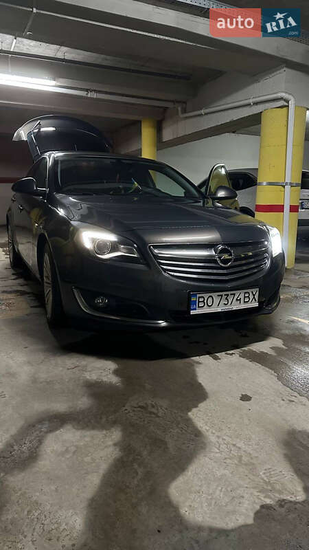Лифтбек Opel Insignia 2014 в Тернополе