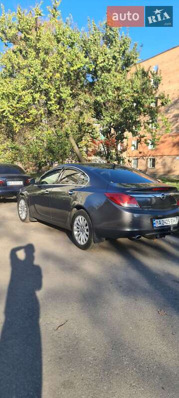 Седан Opel Insignia 2010 в Знаменке