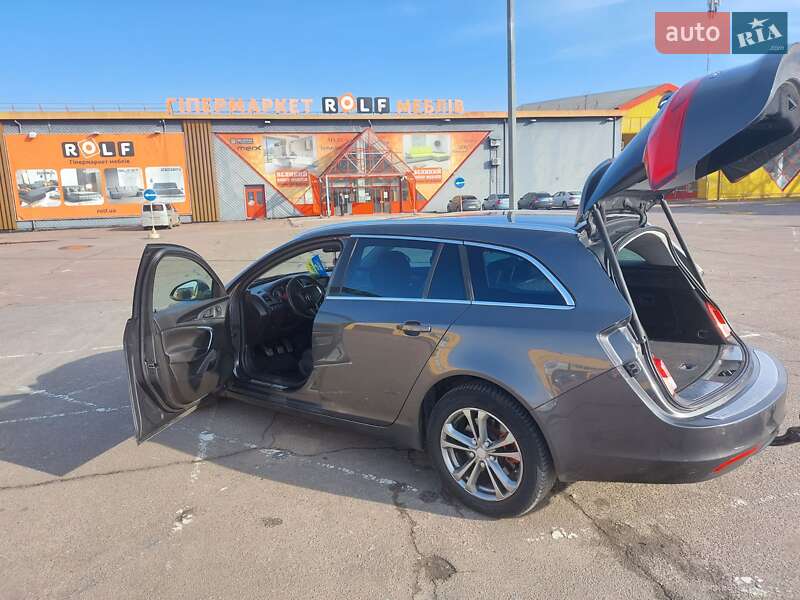 Універсал Opel Insignia 2010 в Житомирі