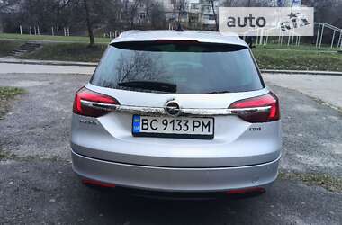 Универсал Opel Insignia 2015 в Львове