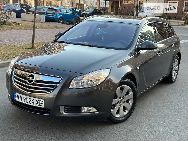 Універсал Opel Insignia 2012 в Києві