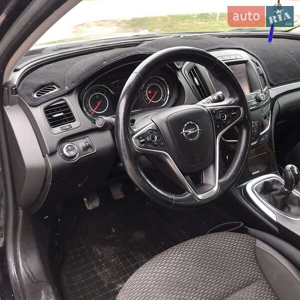 Універсал Opel Insignia 2015 в Бережанах