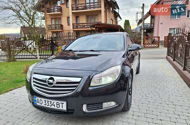 Лифтбек Opel Insignia 2012 в 