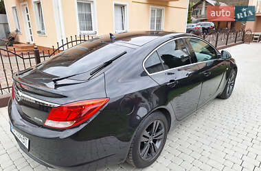 Лифтбек Opel Insignia 2012 в 