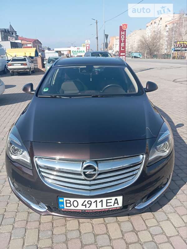 Универсал Opel Insignia 2015 в Тернополе