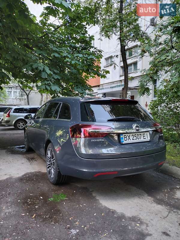 Универсал Opel Insignia 2014 в Хмельницком
