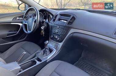 Универсал Opel Insignia 2012 в 