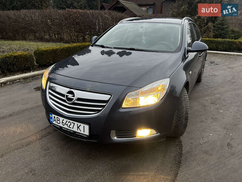 Універсал Opel Insignia 2009 в Гайсину