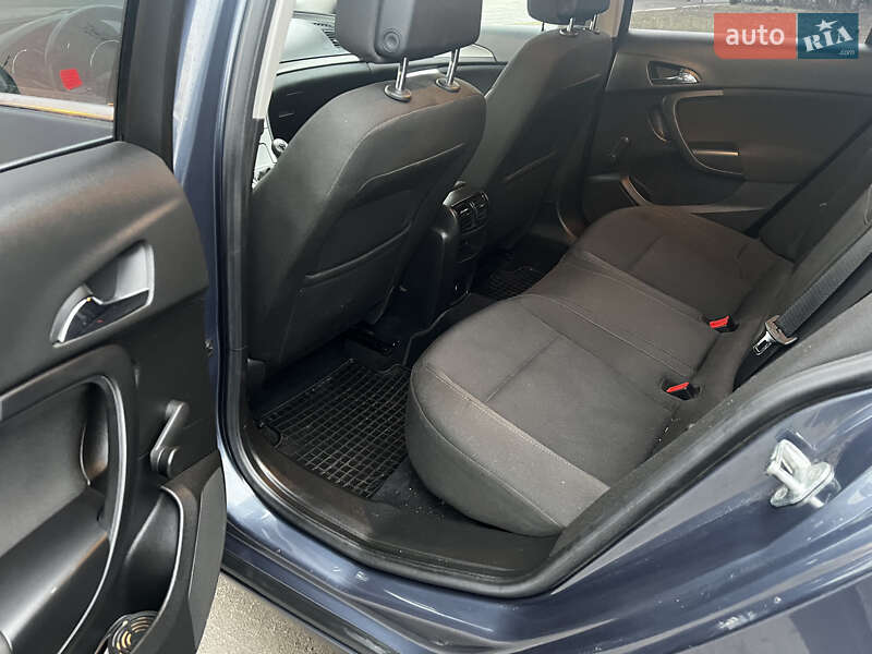 Універсал Opel Insignia 2009 в Гайсину