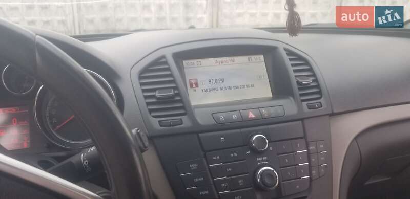 Универсал Opel Insignia 2011 в Новояворовске