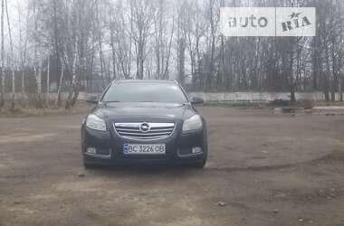 Универсал Opel Insignia 2011 в Новояворовске