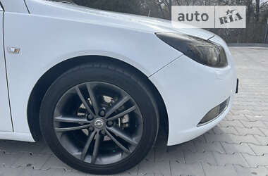 Седан Opel Insignia 2012 в Виннице