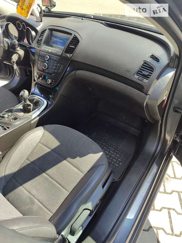 Универсал Opel Insignia 2012 в Залещиках