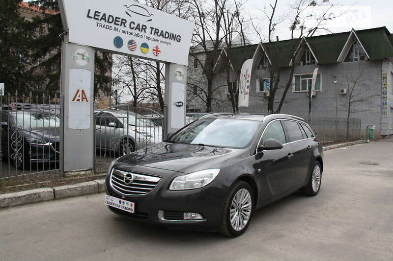 Универсал Opel Insignia 2013 в Харькове
