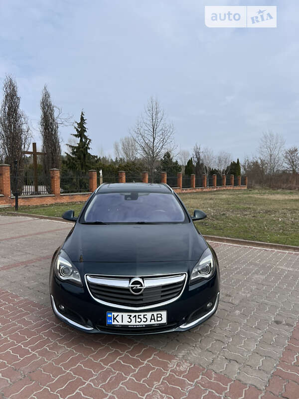 Универсал Opel Insignia 2015 в Обухове