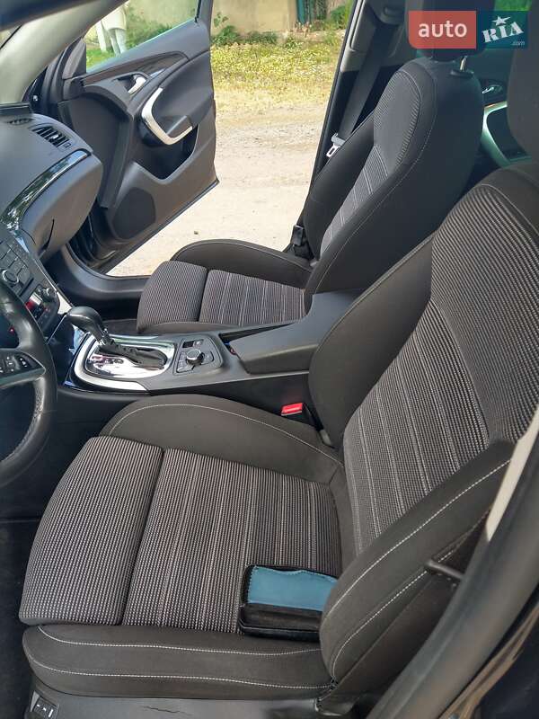 Универсал Opel Insignia 2013 в Ивановке