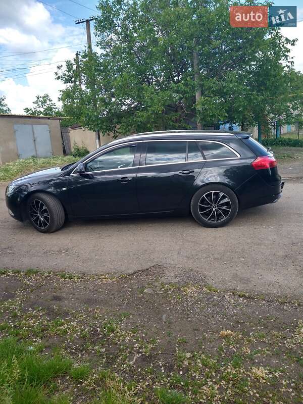 Универсал Opel Insignia 2013 в Ивановке