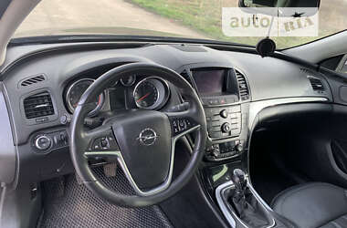 Седан Opel Insignia 2012 в Прилуках