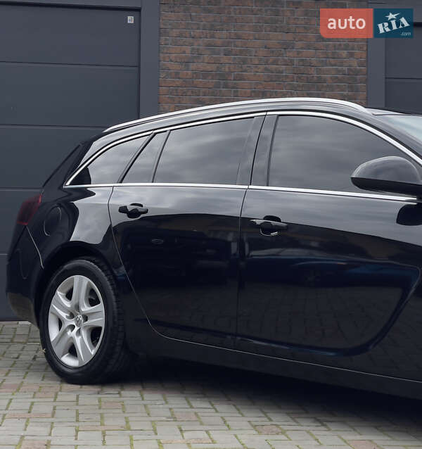 Універсал Opel Insignia 2013 в Мукачевому