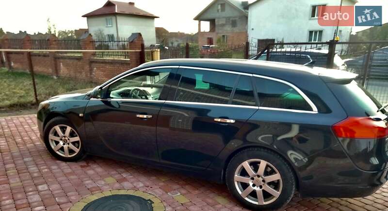 Універсал Opel Insignia 2011 в Львові