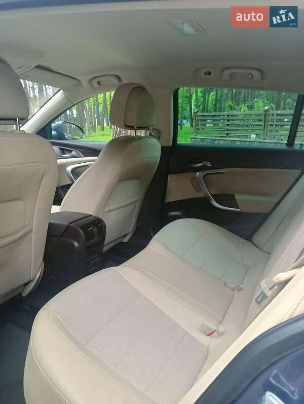 Универсал Opel Insignia 2009 в Дубно