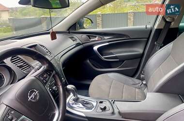 Универсал Opel Insignia 2010 в 