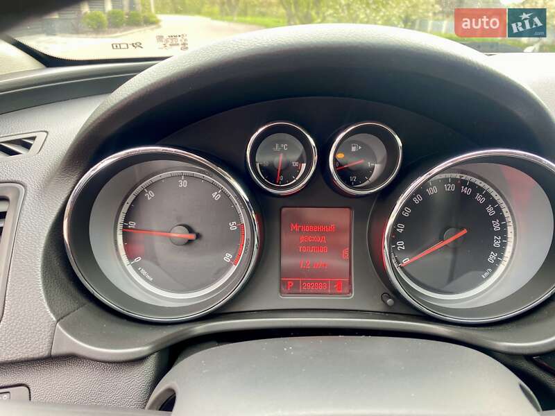 Універсал Opel Insignia 2010 в Хмельницькому