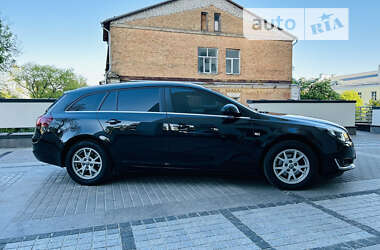 Универсал Opel Insignia 2015 в Киеве