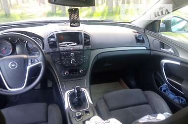 Универсал Opel Insignia 2009 в Коростене