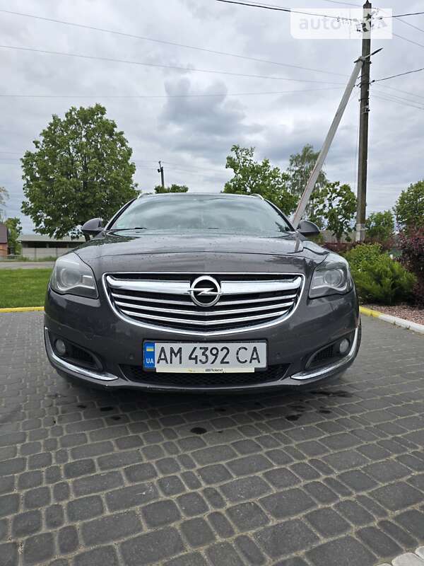 Универсал Opel Insignia 2014 в Коростене