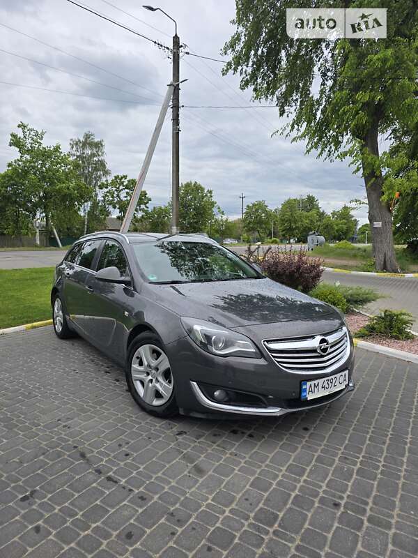 Универсал Opel Insignia 2014 в Коростене
