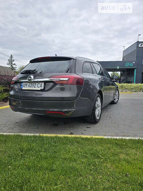 Универсал Opel Insignia 2014 в Коростене