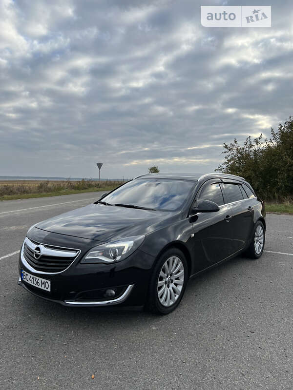 Универсал Opel Insignia 2015 в Радехове