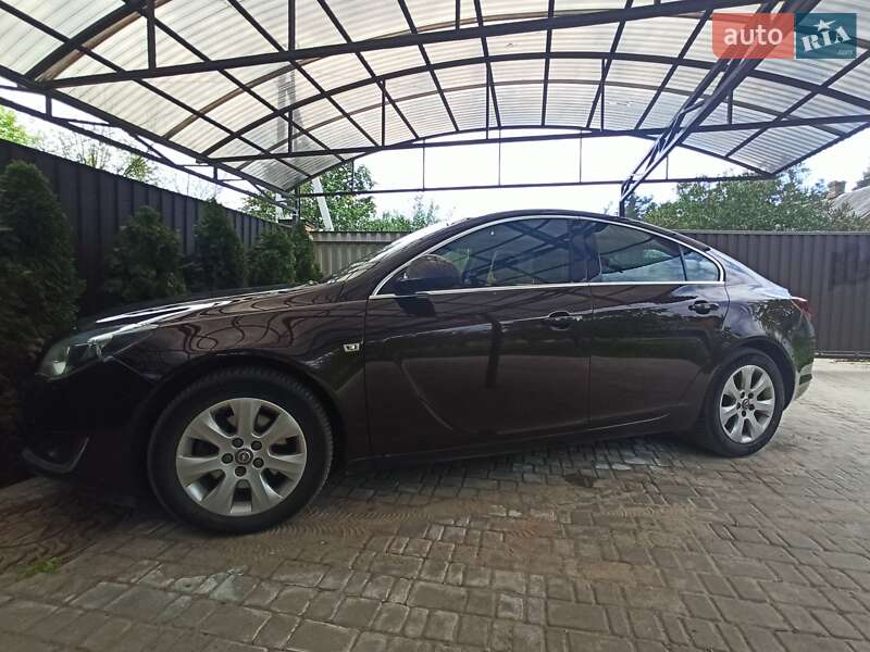 Лифтбек Opel Insignia 2014 в Ирпене