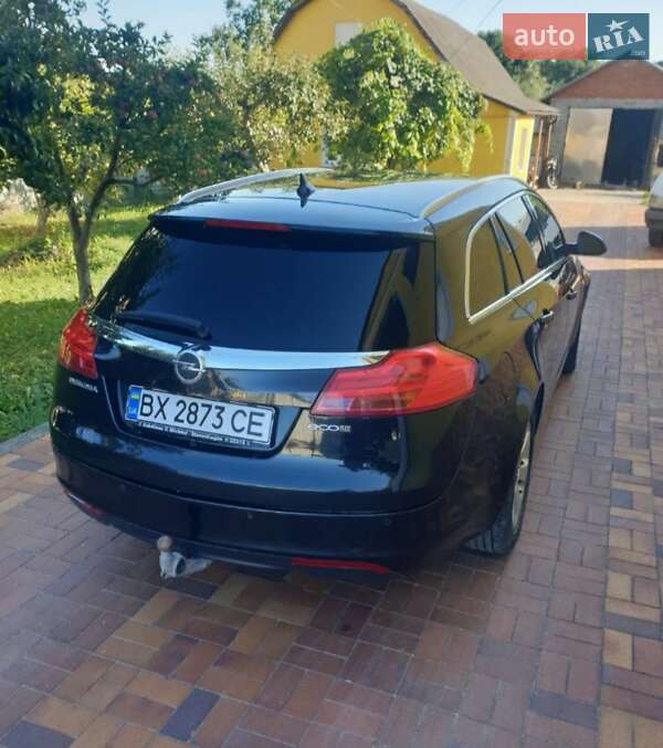Універсал Opel Insignia 2012 в Дунаївцях