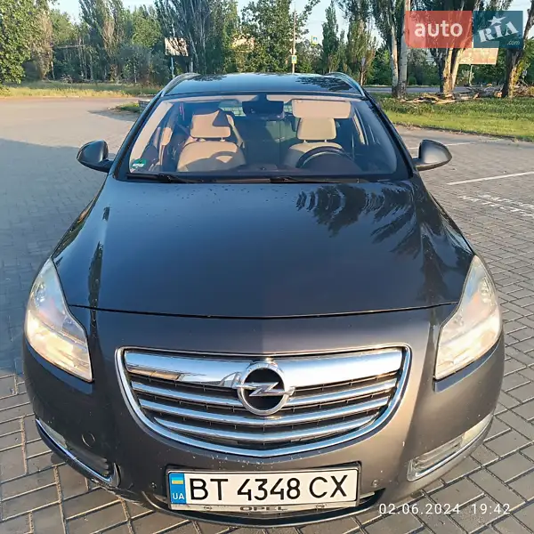 Opel Insignia 2011