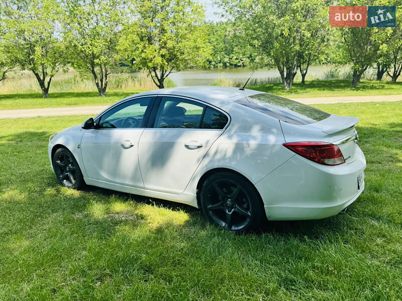 Лифтбек Opel Insignia 2010 в Кропивницком