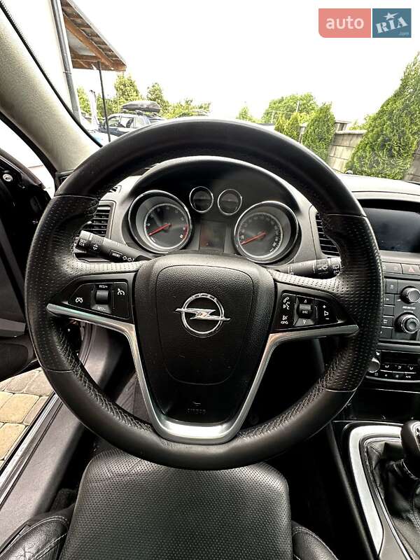 Универсал Opel Insignia 2009 в Ровно