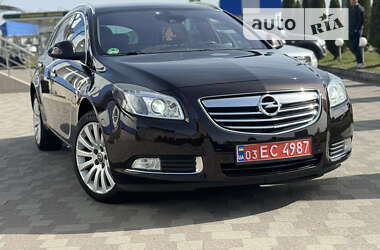 Універсал Opel Insignia 2012 в Сарнах