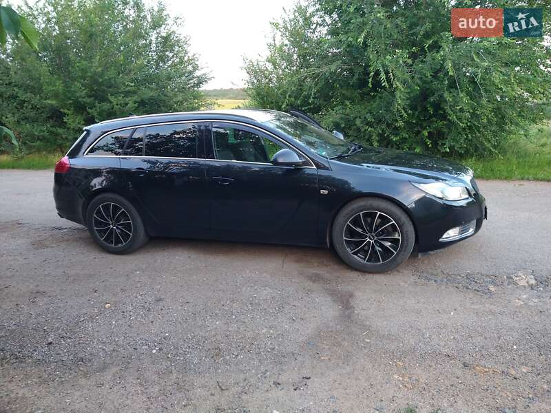 Универсал Opel Insignia 2013 в Ивановке