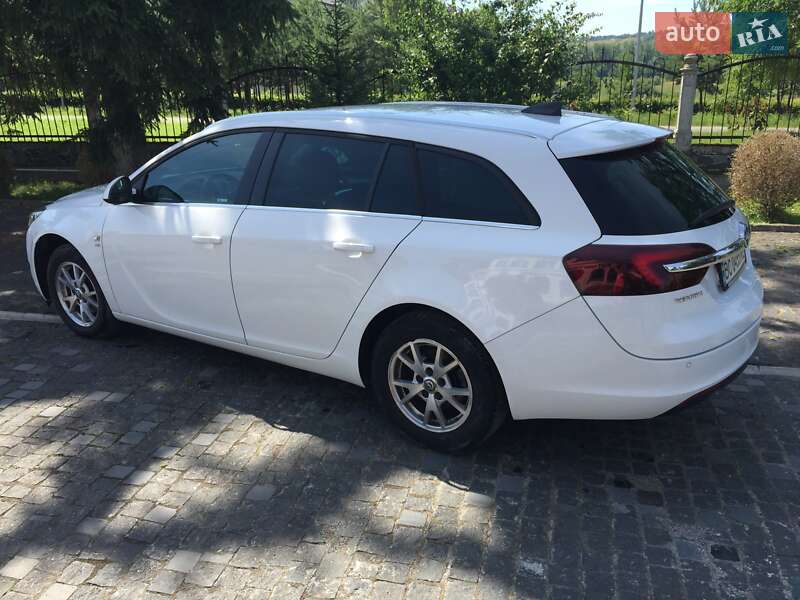 Універсал Opel Insignia 2016 в Золочеві