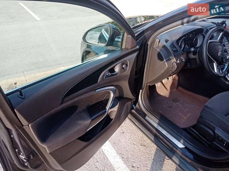 Універсал Opel Insignia 2011 в Почаєві