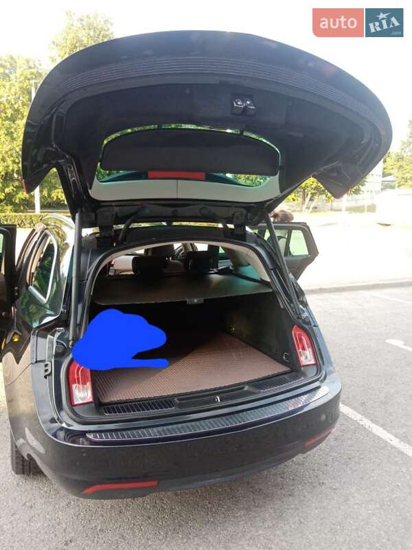 Універсал Opel Insignia 2011 в Почаєві