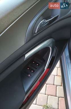 Універсал Opel Insignia 2012 в 