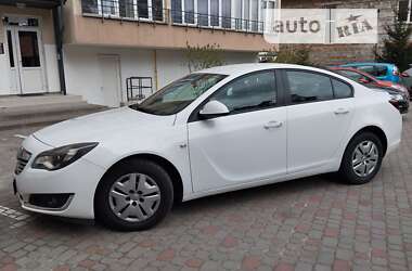 Седан Opel Insignia 2014 в Львове