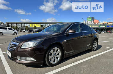 Лифтбек Opel Insignia 2011 в Киеве